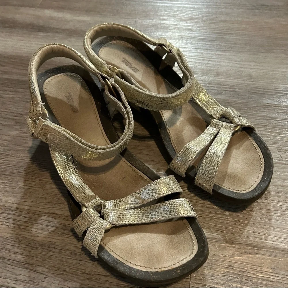 TEVA Ventura Leather Cork Wedge 2 Rialto Sandals Metallic